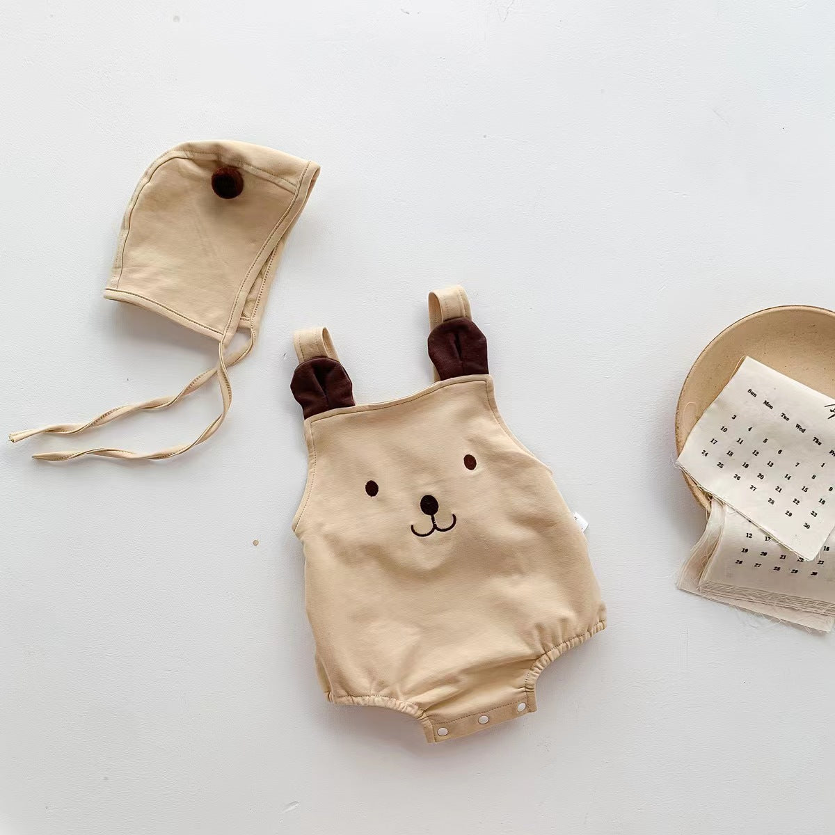060608AY 夏裝新款兒童背帶哈衣韓版卡通刺繡小熊男女寶寶連體衣棉帽子爬服